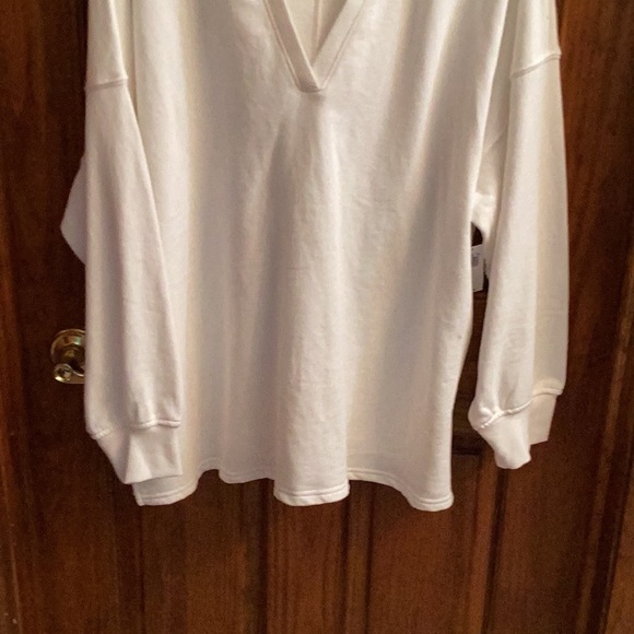 Old Navy hooded pull over light material cream colored size large - Picture 4 of 10